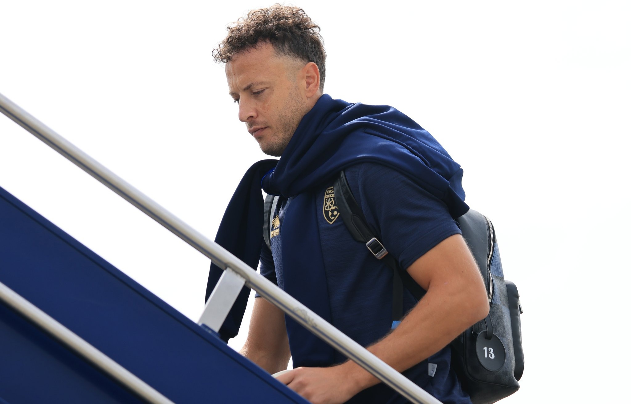 Kombëtarja rikthehet në Prishtinë pas turpërimit në Bazel, FFK pret reagim të hënën ndaj Suedisë Kombëtarja rikthehet në Prishtinë pas turpërimit në Bazel, FFK pret reagim të hënën ndaj Suedisë