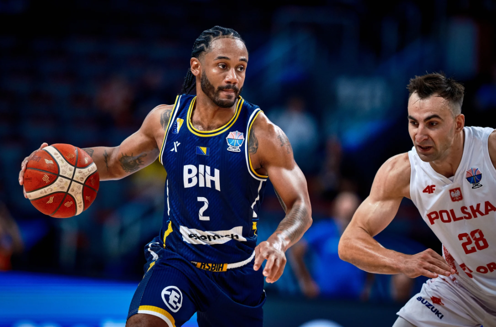 Bosnja eliminohet nga Polonia, emocionet në zonën mikse mes Nurkiç dhe Roberson