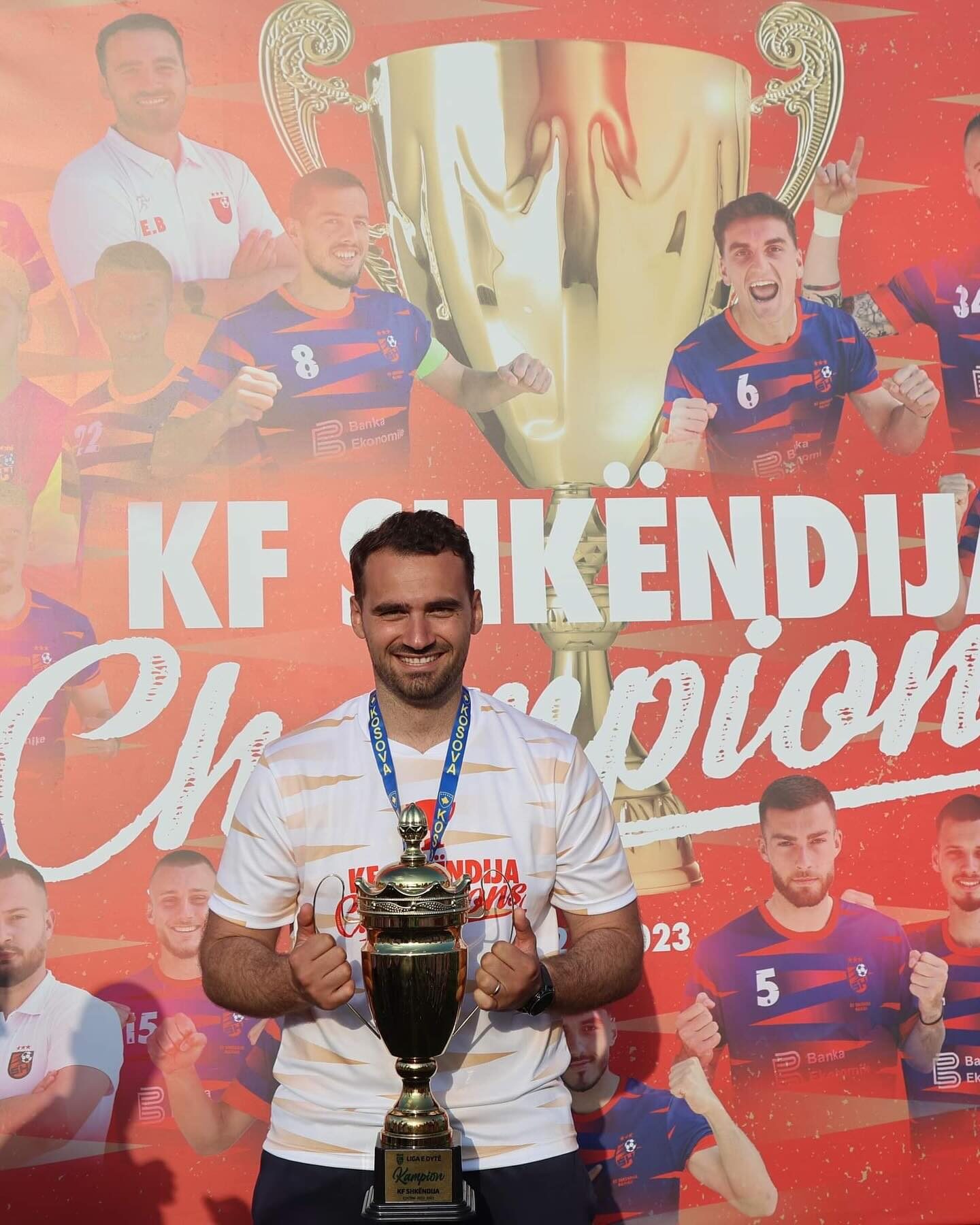 Elon Berisha pas largimit nga Prishtina e Re: Një kapitull që mbyllet, një rrugëtim që vazhdon Elon Berisha pas largimit nga Prishtina e Re: Një kapitull që mbyllet, një rrugëtim që vazhdon