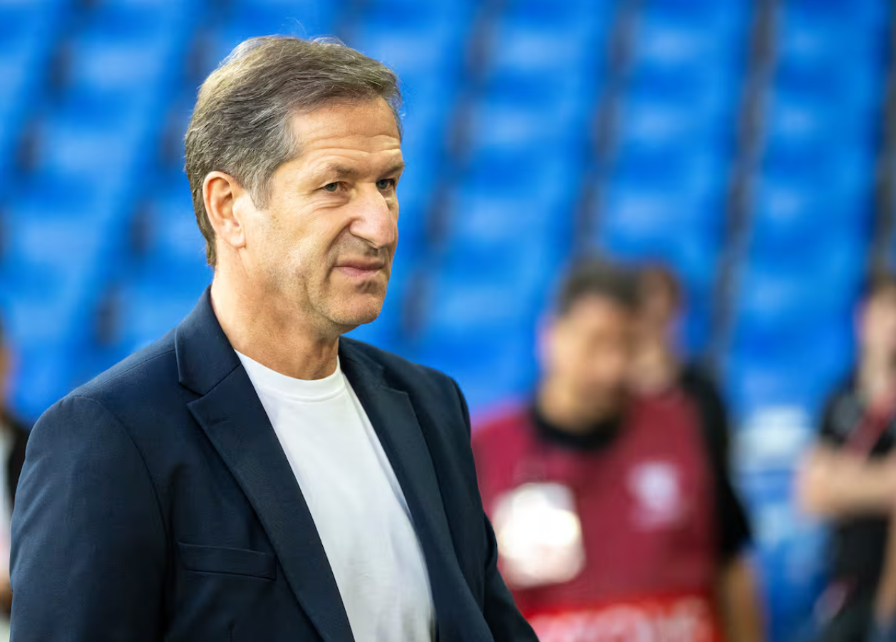 Kush mund ta zëvendësojë kapitenin Amir Rrahmani në vijën e mbrojtjes?