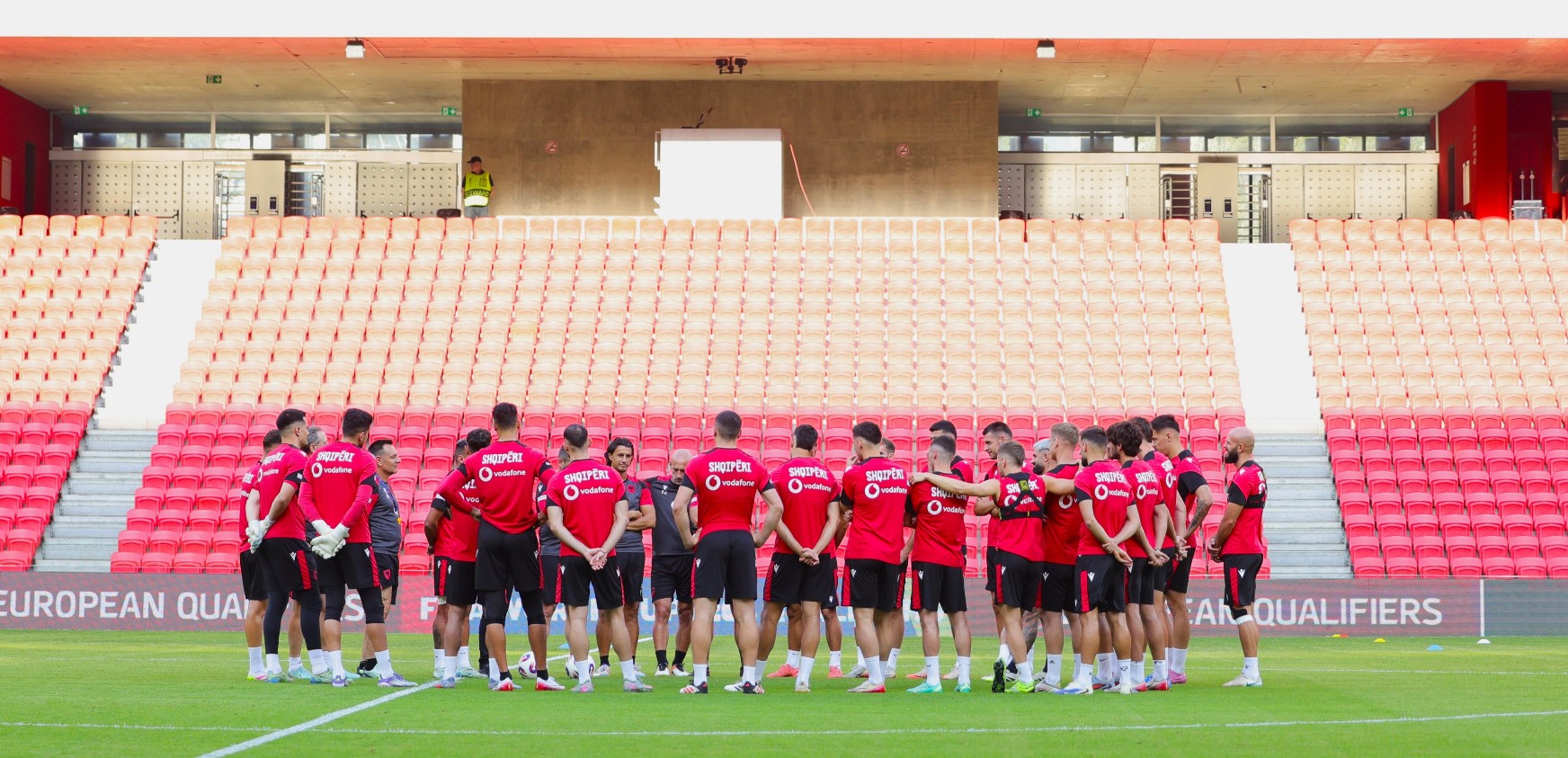 Shqipëria përballë Letonisë: Sylvinho dhe Gjimshiti kërkojnë tre pikët!