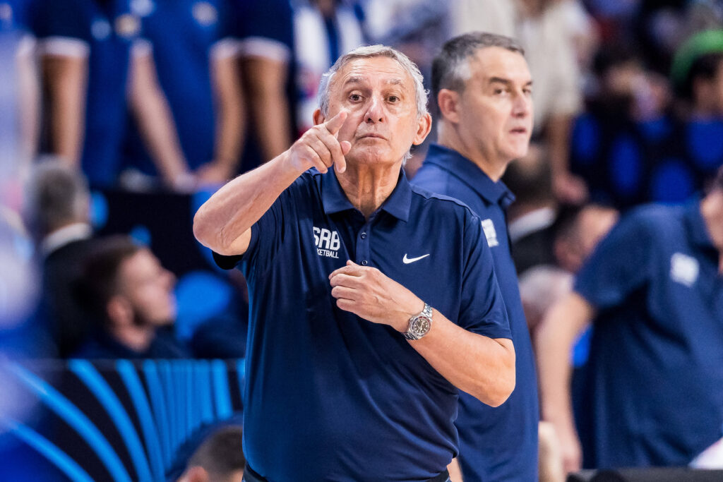 Peshiç shpërthen pas eliminimit të Serbisë: Lojtarët ishin të papërgatitur, shkonin në kishë në vend të stërvitjes