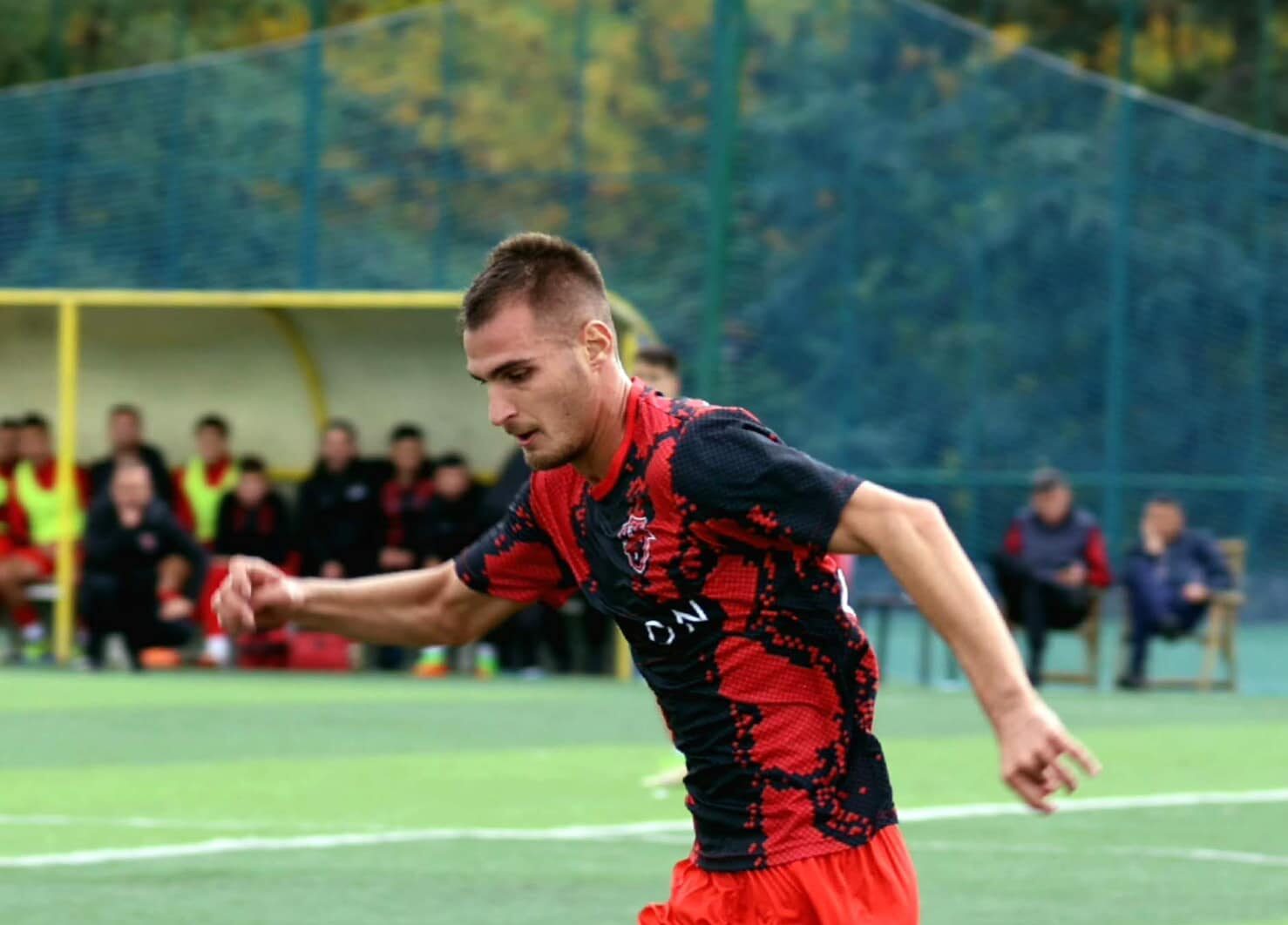 Rron Rogova shënon golin e parë sezonal në fitoren e Vëllaznimit ndaj Trepçës Rron Rogova shënon golin e parë sezonal në fitoren e Vëllaznimit ndaj Trepçës