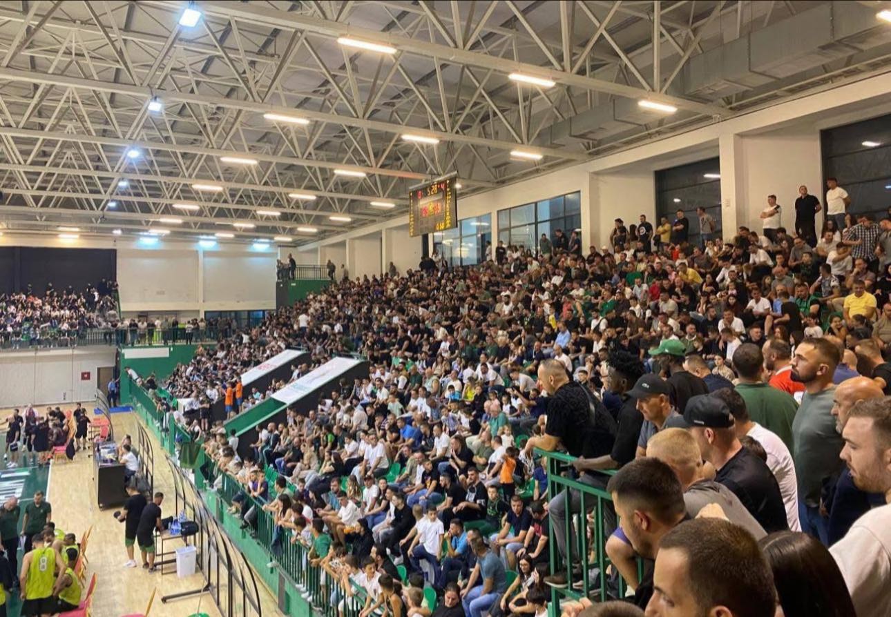 Nuk është finale play-offi. Është miqësore basketbolli në Mitrovicë Nuk është finale play-offi. Është miqësore basketbolli në Mitrovicë