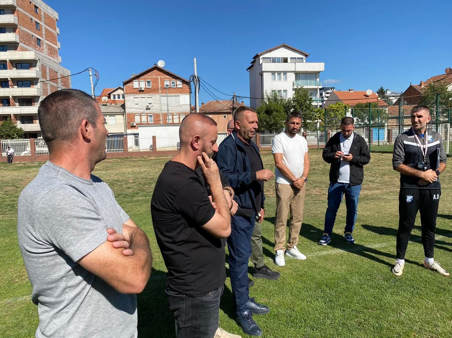 Kryetari i ri i klubit viziton ekipin që ka pësuar vetëm tri humbje në më shumë se një vit Kryetari i ri i klubit viziton ekipin që ka pësuar vetëm tri humbje në më shumë se një vit