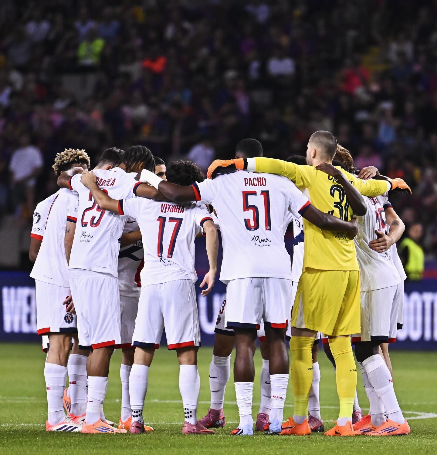 PSG i shijon fitoren në Barcelonë – historia shkruhet në Estadi Olimpic